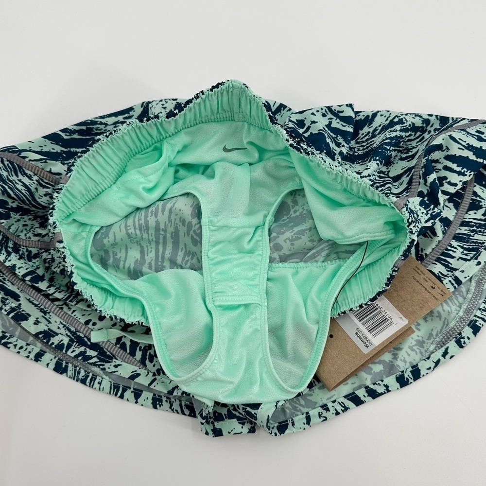 Nike Dri-Fit NWT Women's Navy/Mint Swirl Print Lined Running Shorts Size XS - Picture 3 of 11